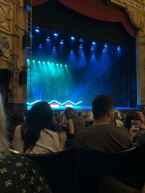 Hackney Empire, bloc: Stalls, rangée: K, place: 30