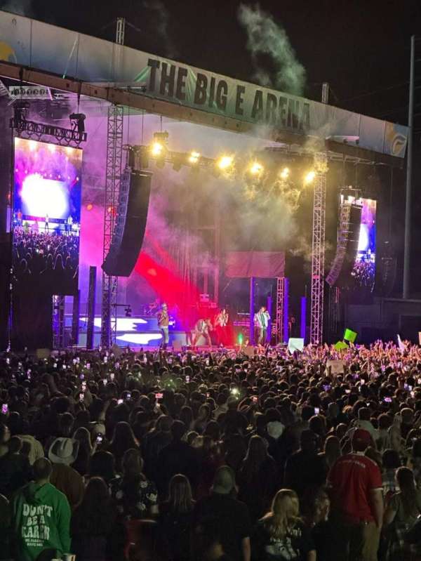 The Big E Arena, bloc: Bleachers, rangée: Y, place: 10-3