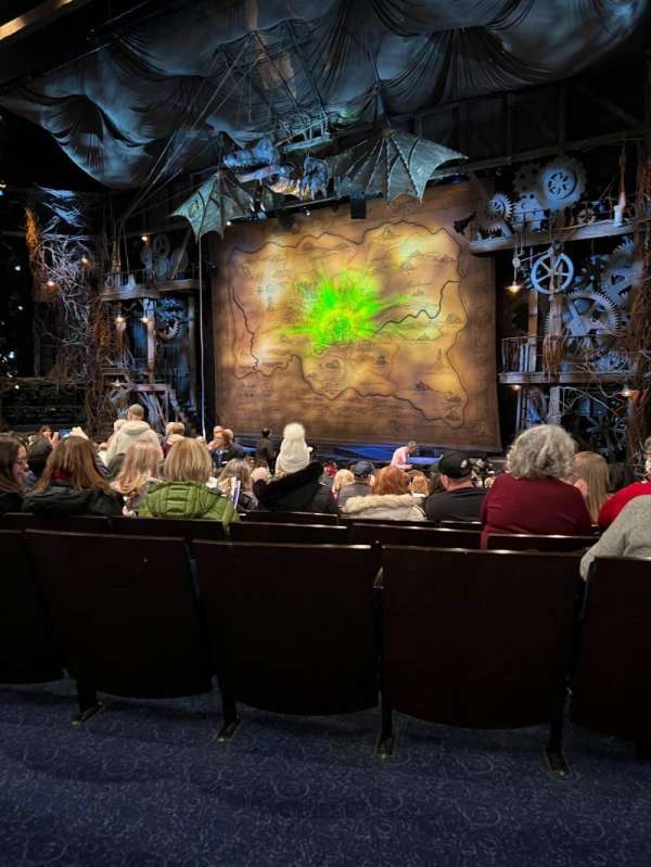 Gershwin Theatre, bloc: Orchestra R, rangée: Q, place: 24