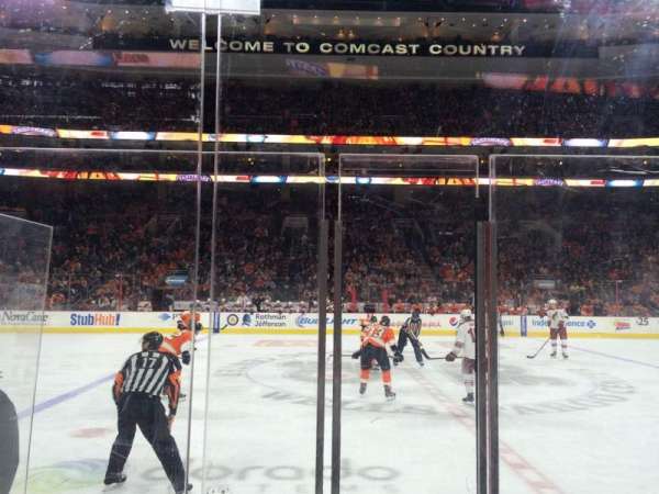 Xfinity Mobile Arena, bloc: 113, rangée: 4, place: 3
