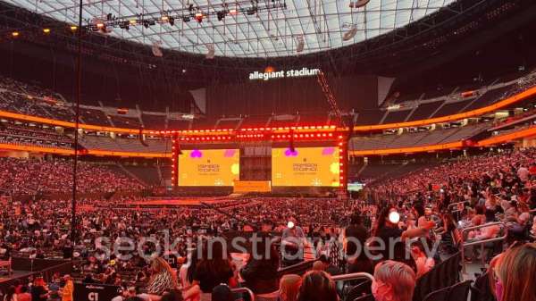 Allegiant Stadium, bloc: 141, rangée: 7, place: 5