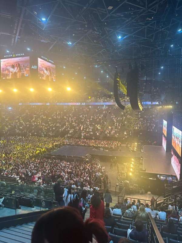Accor Arena, bloc: Gradin G, rangée: 02, place: 13