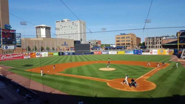 Fifth Third Field, bloc: 208, rangée: A, place: 12