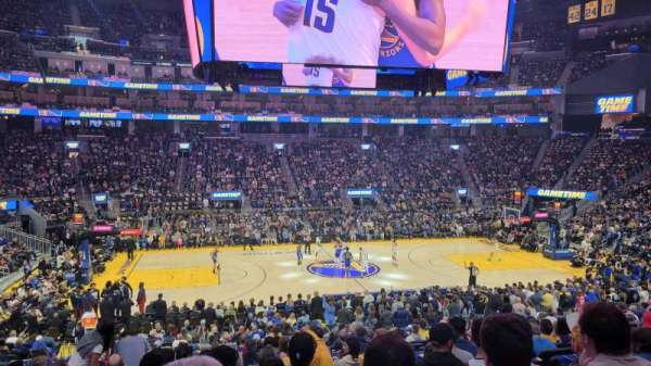 Chase Center, bloc: 104, rangée: 14, place: 15