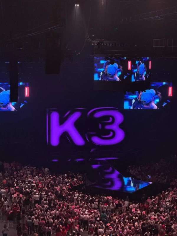 Rotterdam Ahoy, bloc: Hd, rangée: 27, place: 31