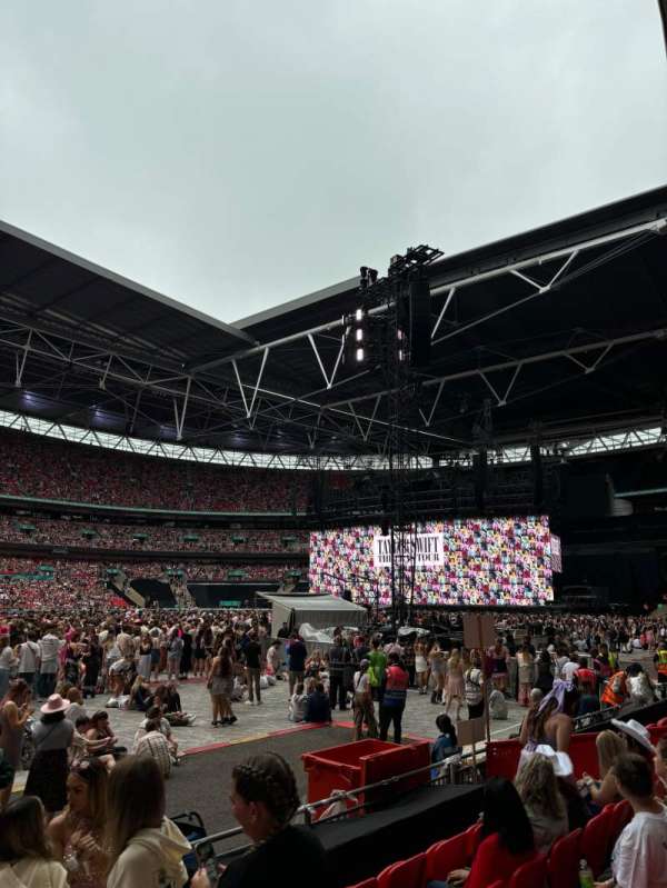 Wembley Stadium, bloc: 102, rangée: 6, place: 3
