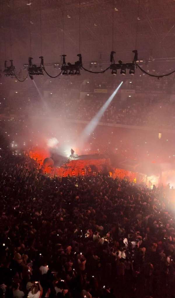 MEO Arena, bloc: Balcão 2 - Setor 1, rangée: A, place: 9