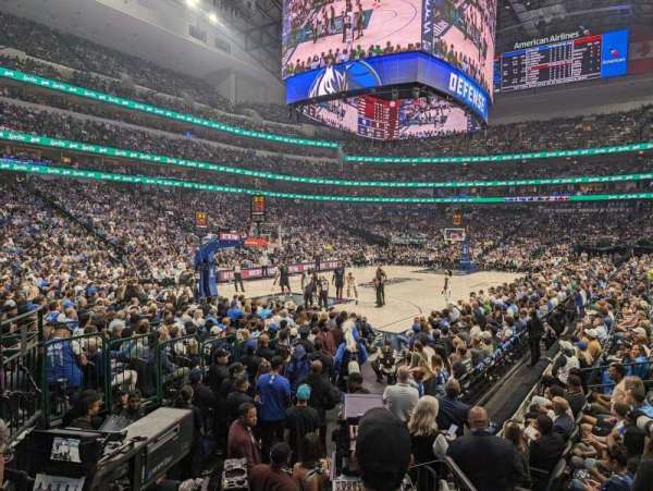 American Airlines Center, bloc: 110, rangée: F, place: 7