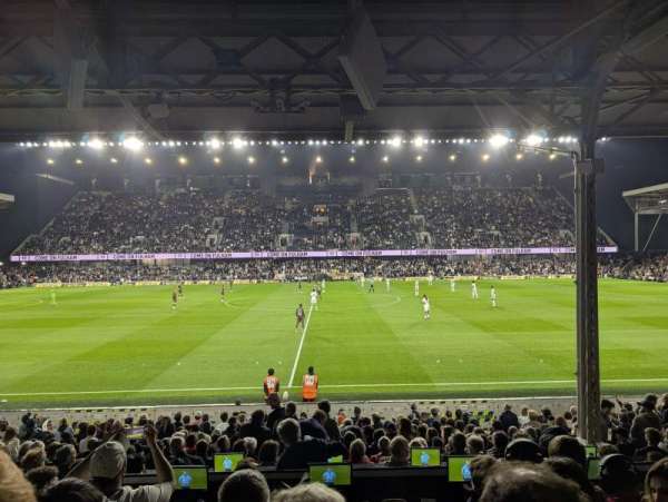 Craven Cottage, bloc: EL, rangée: G, place: 4