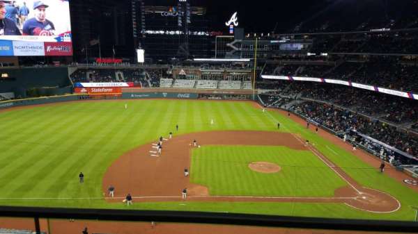 Truist Park, bloc: 331, rangée: 1, place: 19 and 20