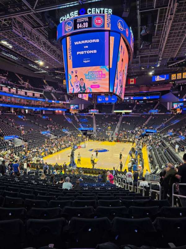 Chase Center, bloc: 109, rangée: 19, place: 4