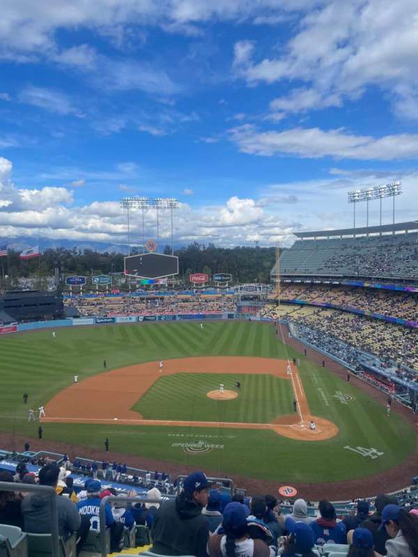 Dodger Stadium, bloc: 9RS, rangée: K, place: 21