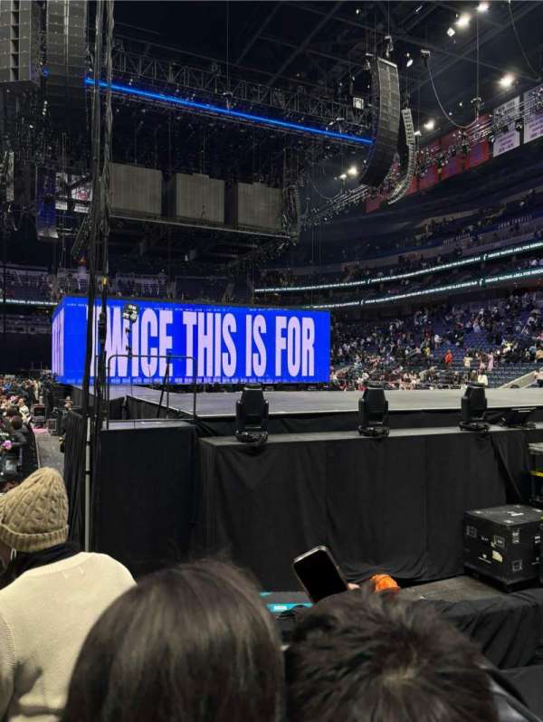 UBS Arena, bloc: 110, rangée: 5, place: 7