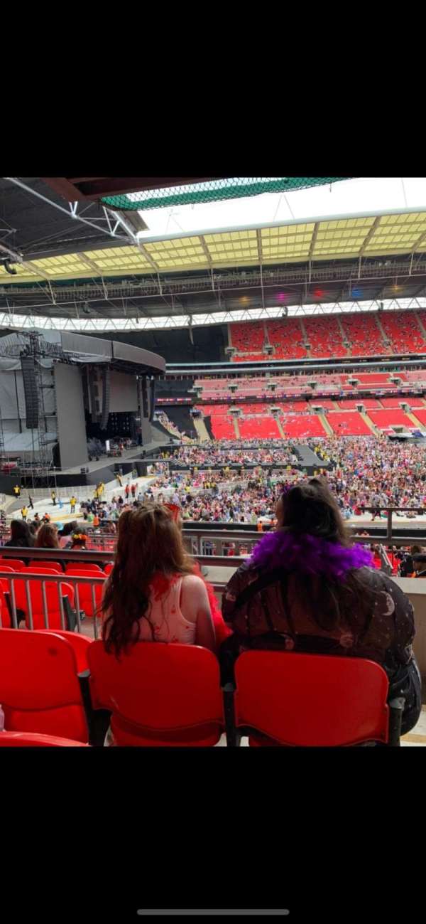 Wembley Stadium, bloc: 125, rangée: 40, place: 74