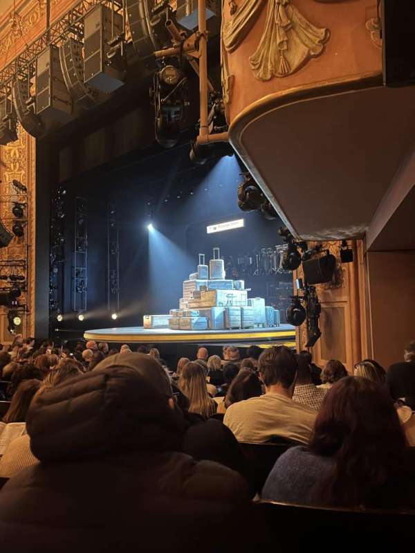 Longacre Theatre, bloc: Orchestra R, rangée: L, place: 17
