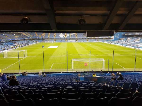 Stamford Bridge, bloc: Matthew Harding Lower 13, rangée: GG, place: 91