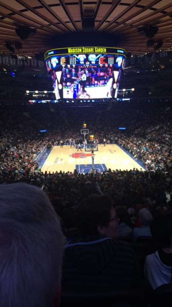 Madison Square Garden, bloc: 112, rangée: 22, place: 12