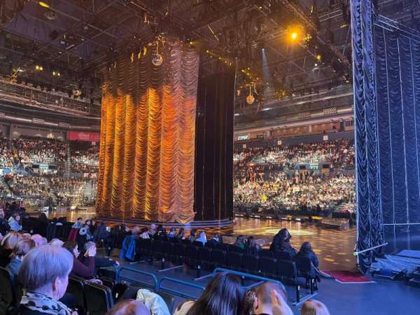 Utilita Arena Birmingham, bloc: 2 Lower, rangée: E, place: 13