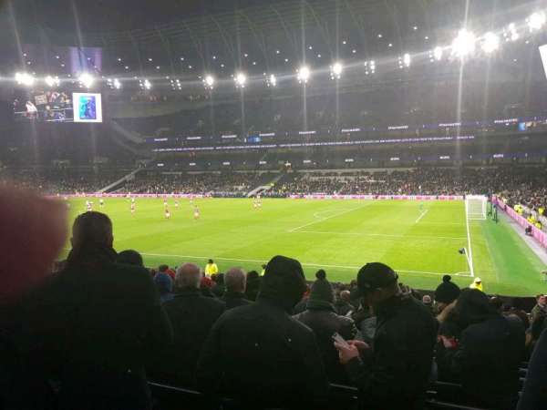 Tottenham Hotspur Stadium, bloc: 117, rangée: 11, place: 535