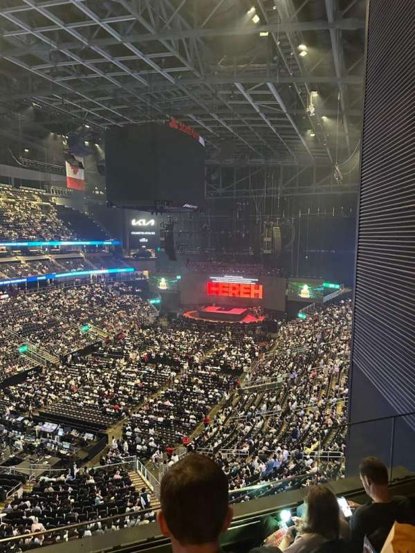 State Farm Arena, bloc: 213, rangée: D, place: 4