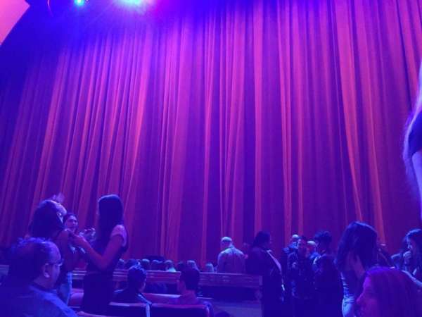 Radio City Music Hall, bloc: Orchestra 3, rangée: FF, place: 314