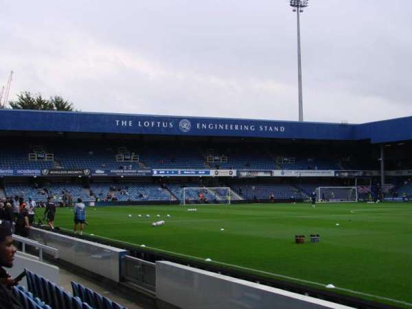 Loftus Road, bloc: BL, rangée: E, place: 35
