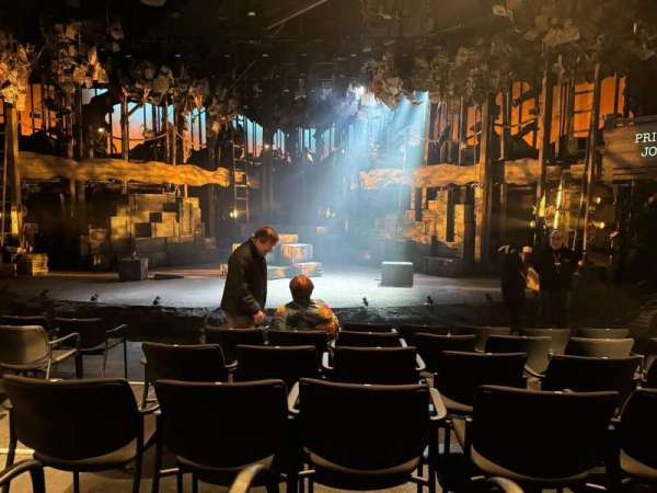 The MAX at the Signature Theatre, bloc: Orchestra, rangée: F, place: 105