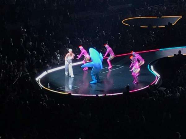 Madison Square Garden, bloc: 207, rangée: 1, place: 6