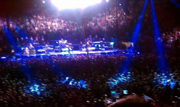 Madison Square Garden, bloc: 101, rangée: 15, place: 21