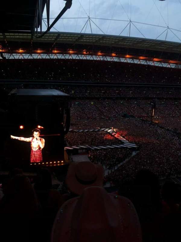 Wembley Stadium, bloc: 532, rangée: 1, place: 162