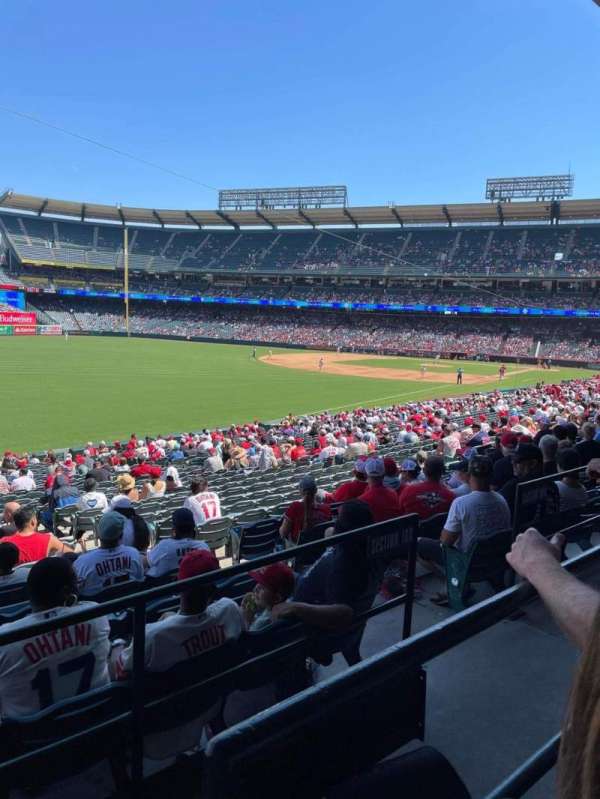 Angel Stadium, bloc: 205, rangée: B, place: 12
