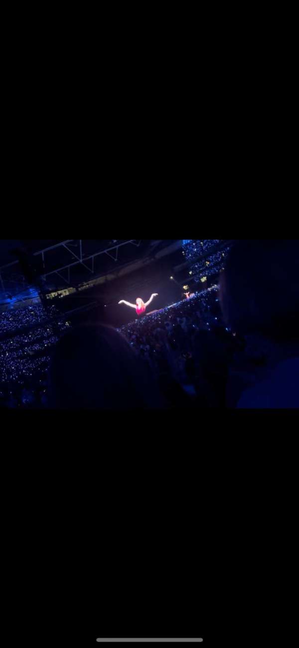 Wembley Stadium, bloc: 113, rangée: 10, place: 52