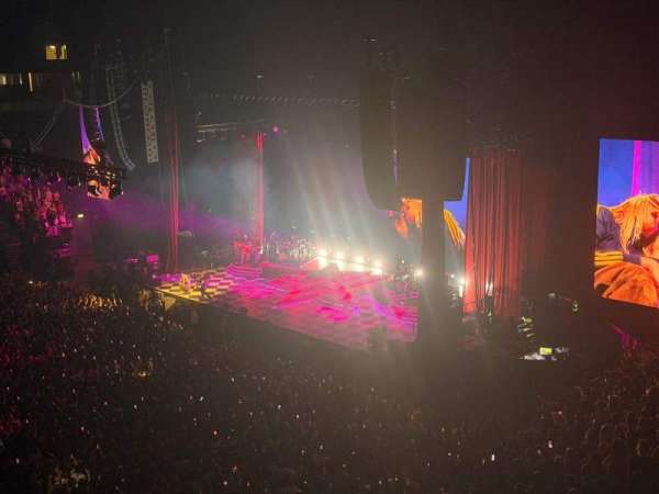 AO Arena, bloc: 214, rangée: A, place: 2