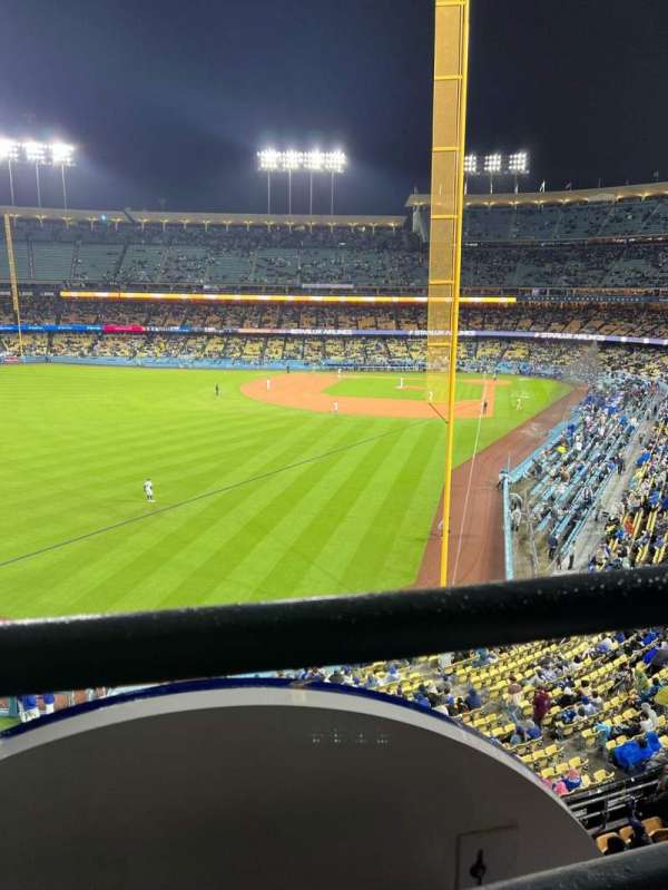 Dodger Stadium, bloc: 259 Club, rangée: A, place: 8