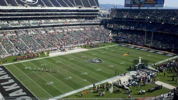 Oakland Coliseum, bloc: 322, rangée: 16, place: 21