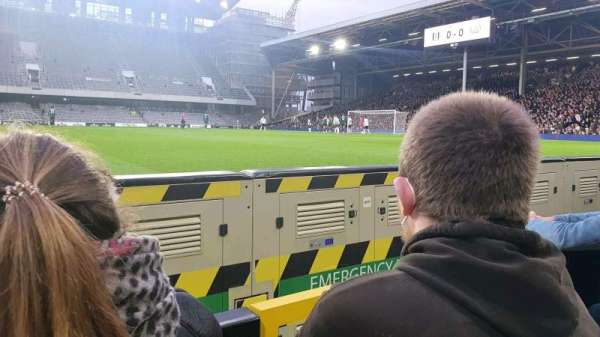 Craven Cottage, bloc: DL, rangée: 2, place: 65