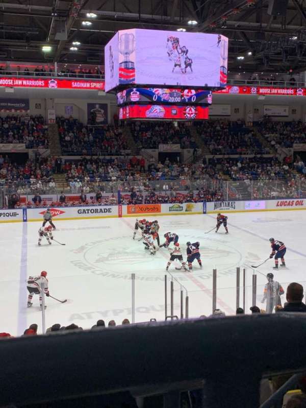 Dow Event Center, bloc: U19, rangée: M, place: 6