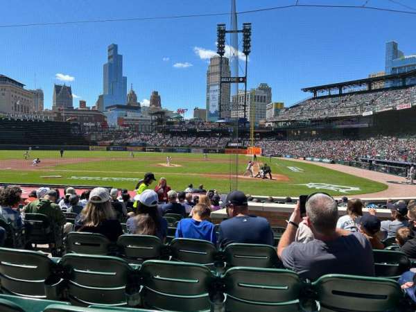 Comerica Park, bloc: 131, rangée: 18, place: 9