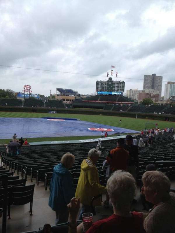 Wrigley Field, bloc: 222, rangée: 4, place: 4