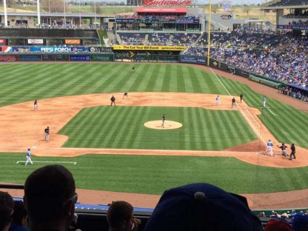 Kauffman Stadium, bloc: 309, rangée: F, place: 5