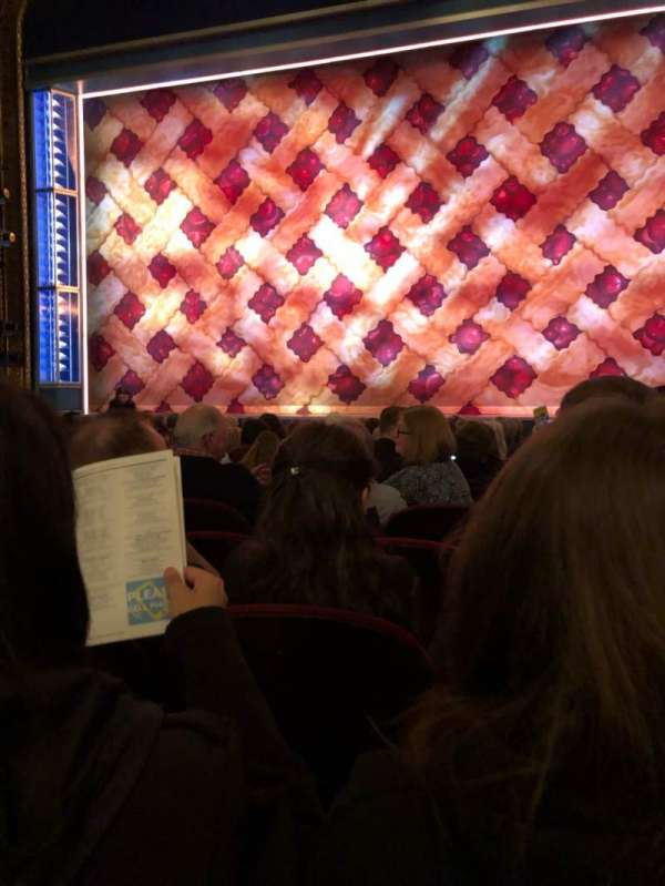 Lena Horne Theatre, bloc: Orchestra C, rangée: K, place: 113
