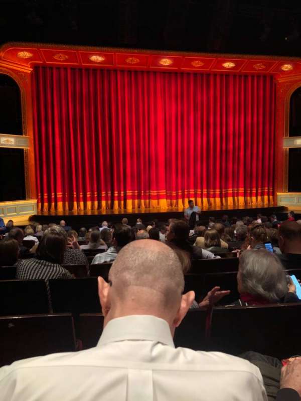 Marquis Theatre, bloc: Orchestra C, rangée: Q, place: 106
