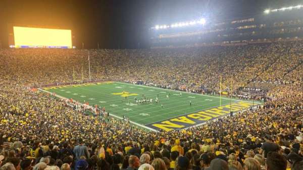 Michigan Stadium, bloc: 38, rangée: 76, place: 12