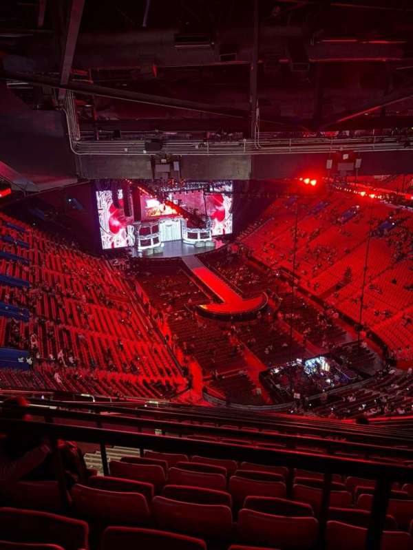 Centre Bell, bloc: 330, rangée: M, place: 16