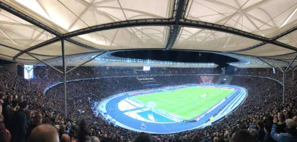 Olympiastadion Berlin, bloc: 33.2, rangée: 26, place: 1