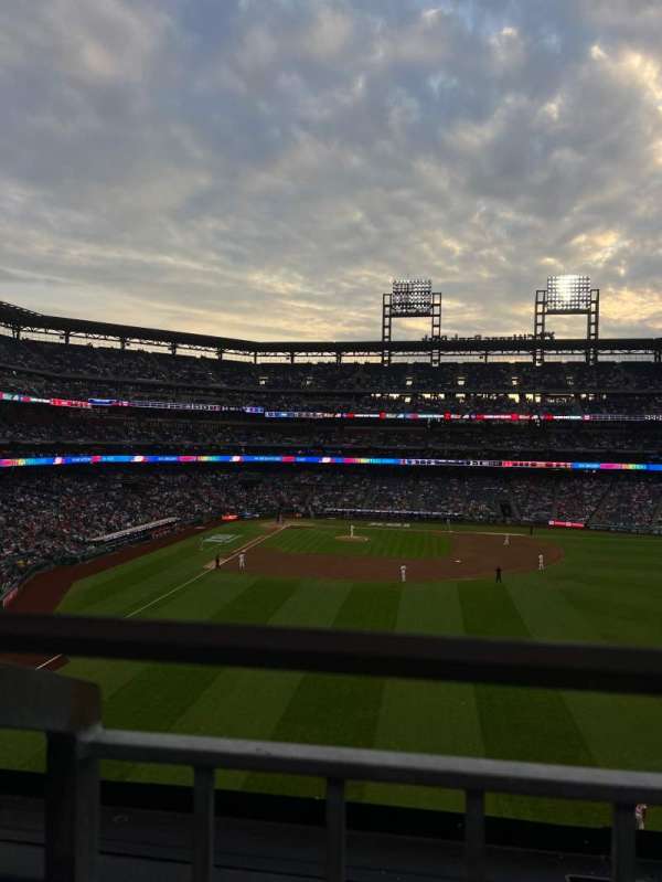 Citizens Bank Park, bloc: 203, rangée: 1, place: 20