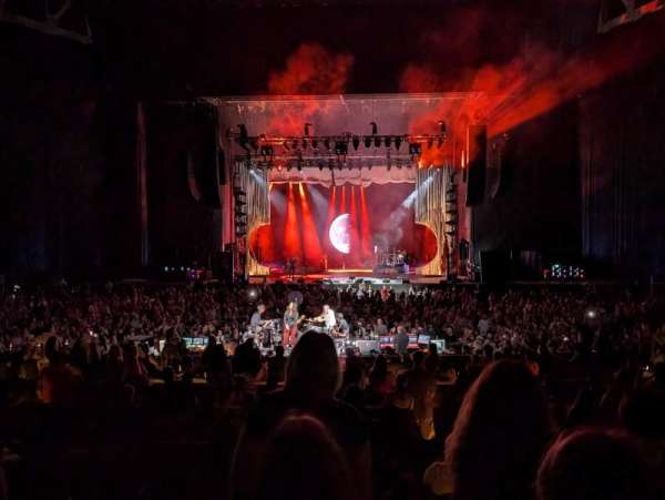 White River Amphitheatre, bloc: 206, rangée: 4, place: 4
