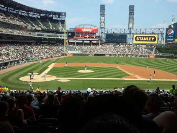 Rate Field, bloc: 127, rangée: 37, place: 3