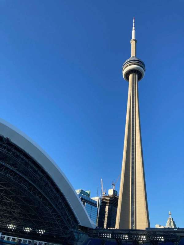 Rogers Centre, bloc: 529, rangée: 2, place: 1