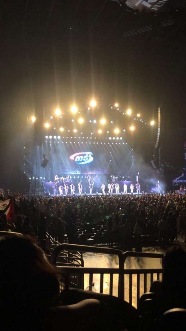 Kia Center, bloc: 112, rangée: 8, place: 4